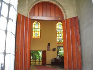 primera-iglesia-evangelica-dominicana-02-9-9-2012-600x450